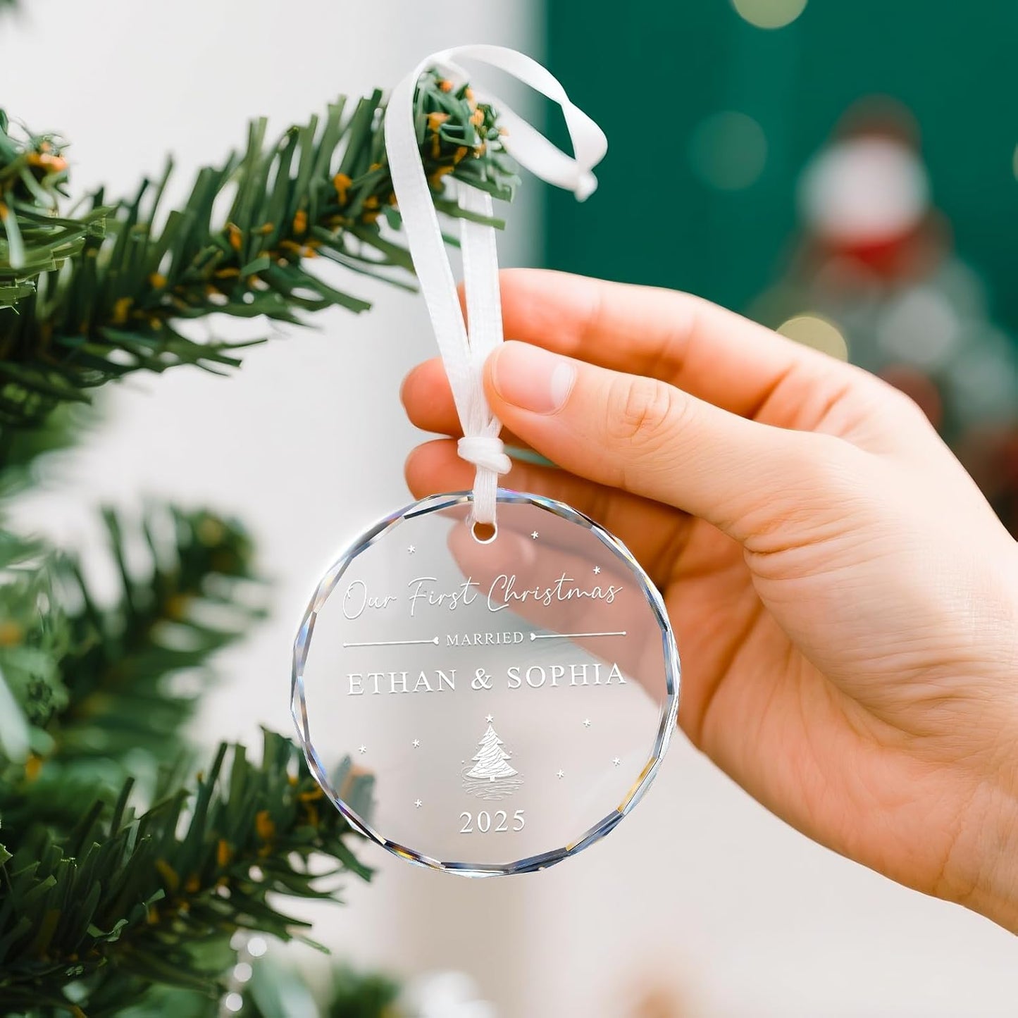 Personalized First Christmas Married Ornament 2025, 1st Year Wedding Ornament for Newlywed, Custom Christmas Ornament Hanging Decoration for Couples Just Married with Gift Box