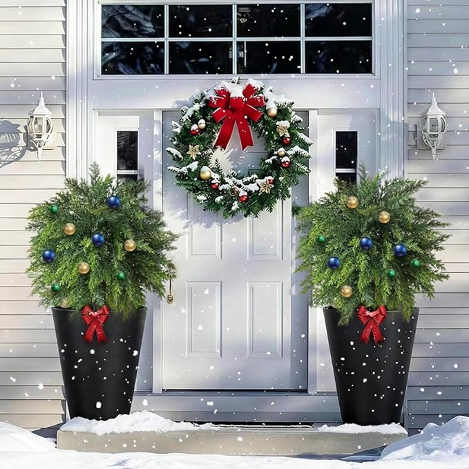 Christmas Decorative Plants Artificial Topiary Trees with Spike, 2pcs UV Resistant Artificial Bushes, Artificial Fake Plants Shrubs for Doorway Porch Garden Decorate (Green)