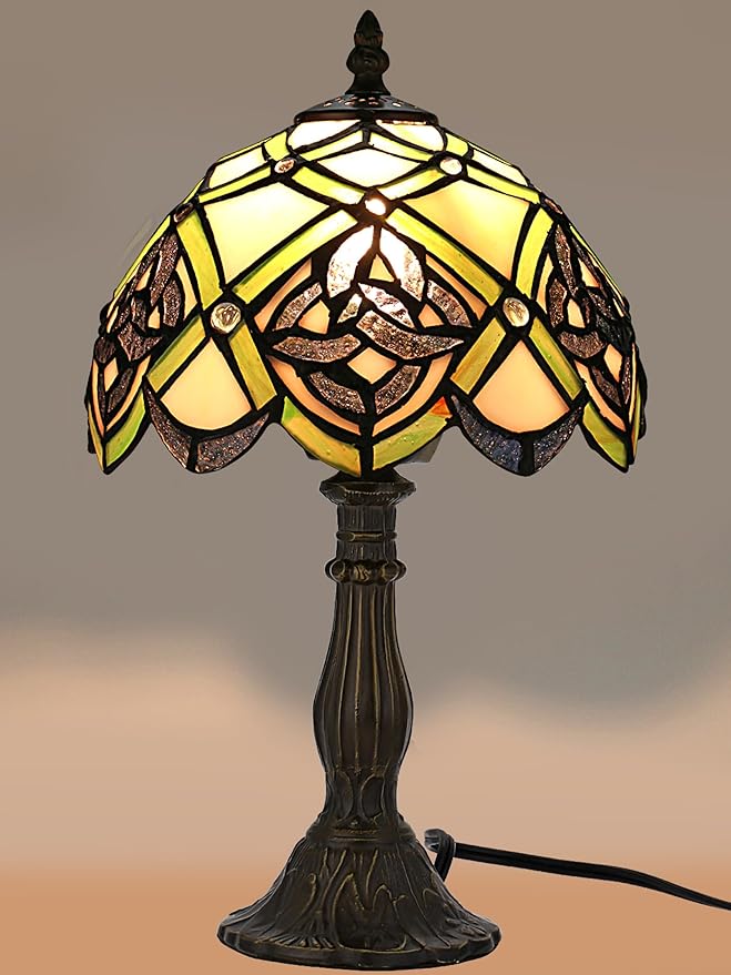 KY&BOSAM Irish Celtic Tiffany Table Lamp Shamrock Style Desk Lamp Stained Glass Night Light 14 Inch Tall 8 Inch Wide Shade Beside Lamp 1 Bulb Antique Zinc Base for Home Bedroom St Patrick's Day Decor