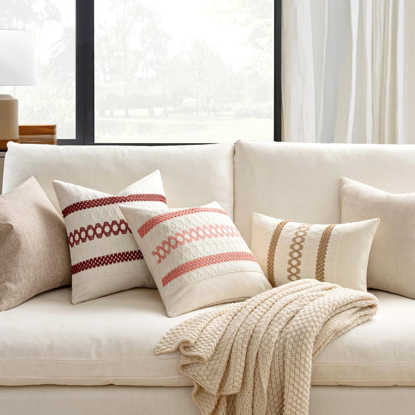 MIULEE Set of 2 Christmas Burgundy Boho Decorative Pillow Covers 20x20 Inch Farmhouse Rustic Couch Throw Pillows Modern Cotton Cushion Covers Retro Cute Macrame Woven Home Decor for Bed Sofa Chair