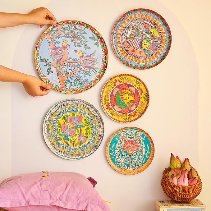 RITUALISTIC Madhubani Metal Wall Plates for Home Decoration | Set of 5 Decorative Wall Plates (Assorted Sizes) | Wall Décor for Living Room | Handmade Indian Art | Gift Items