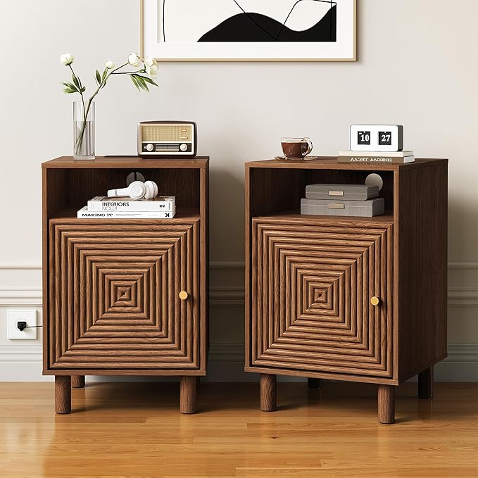 RoyalCraft Nightstand Set of 2, Modern Side Table with Charging Station, Accent End Table with Solid Wood Legs, Bedside Table for Bedroom, Entryway, Brown