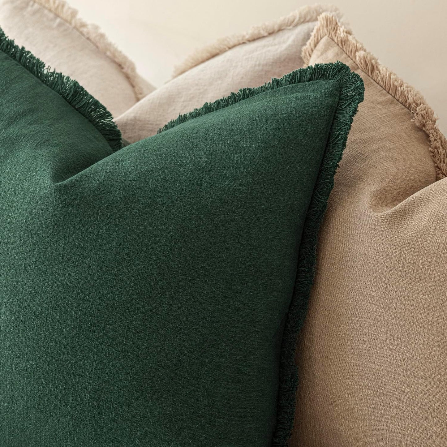 Foindtower Set of 2 Decorative Linen Fringe Throw Pillow Covers Cozy Boho Farmhouse Cushion Cover with Tassels Soft Accent Pillowcase for Couch Sofa Bed Living Room Home Decor, 20×20 Inch, Pine Green