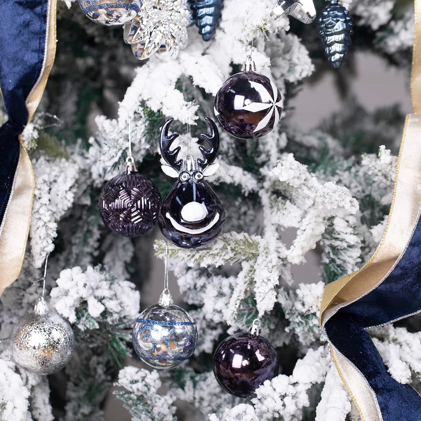 100 Pack Christmas Ball Ornaments,Navy Blue and White Plastic Christmas Balls Shatterproof Christmas Tree Decorations in Indoor,Holiday Xmas Tree Decor Hanging Baubles Balls