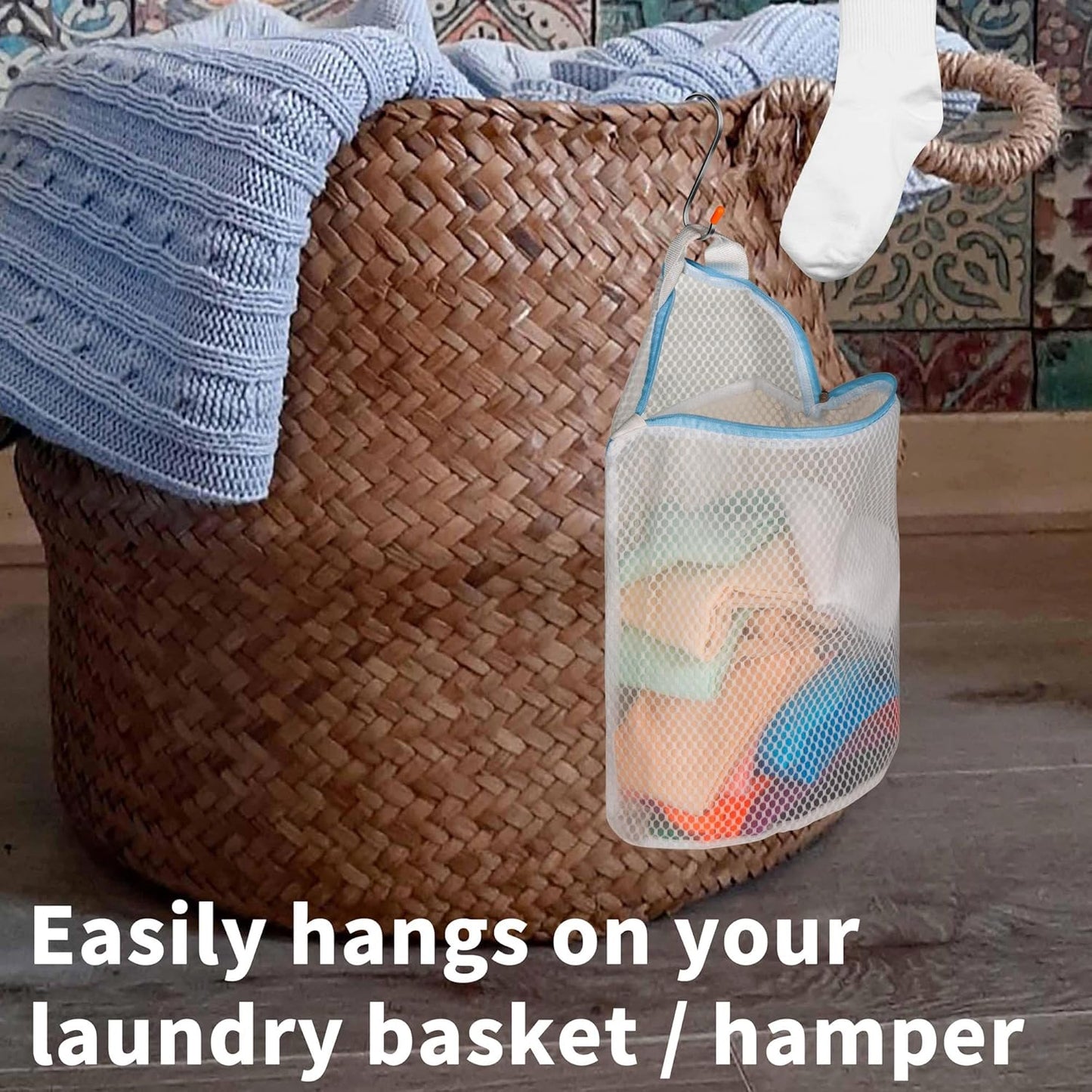 5Pcs Hanging Laundry Bags for Socks with S Hooks, 5 Color Mesh Laundry Bags for Washing Machine