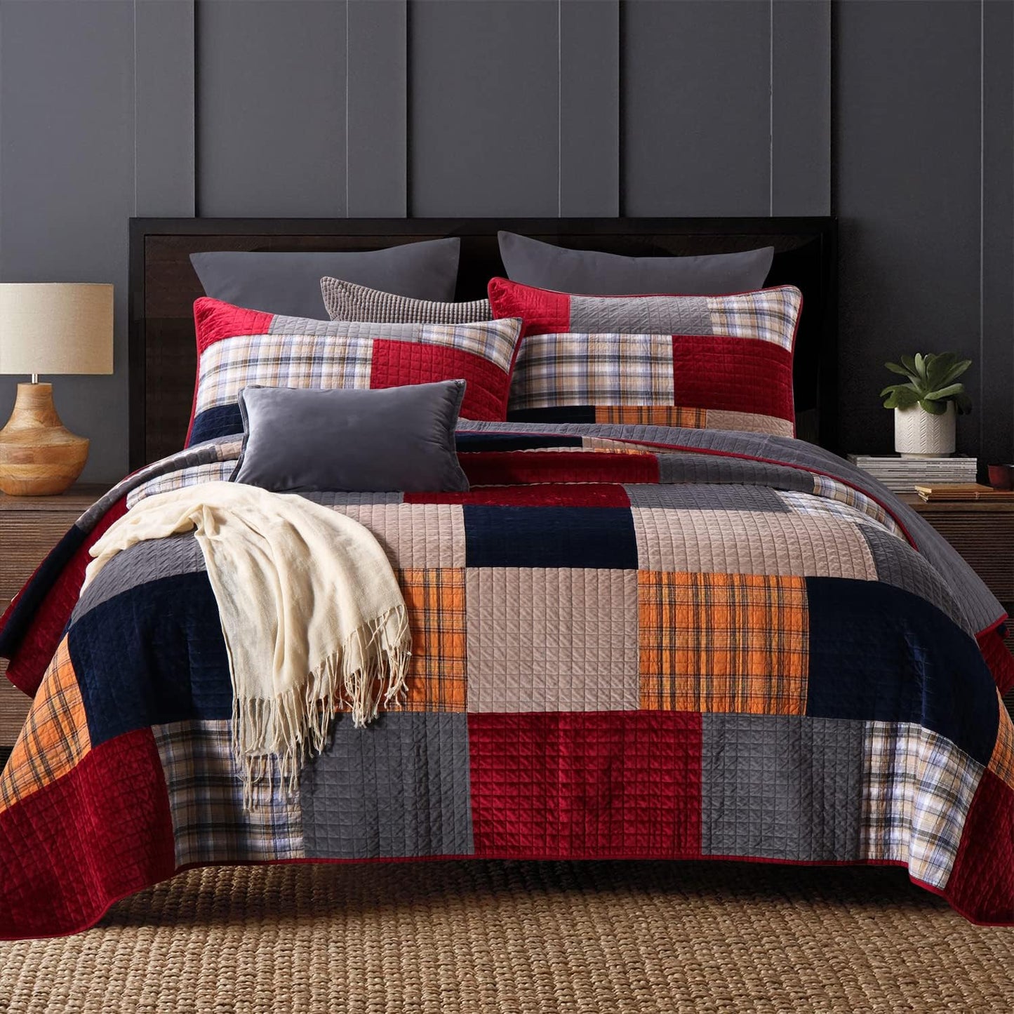 Secgo Velvet Queen Comforter Set for Bed - 100% Cotton Quilts Queen Size, Red, Black Bedspreads (90 * 98 Inch) with 2 Pillow Shams, Patchwork Reversible Lightweight Bedding