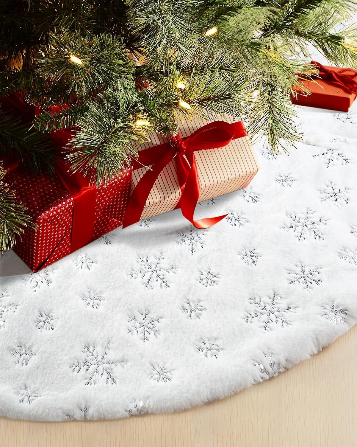 COOLWUFAN 72 Inches Christmas Tree Skirt for Xmas Tree Holiday Party Decorations White Plush Silver Sequin Snowflake (Silver)