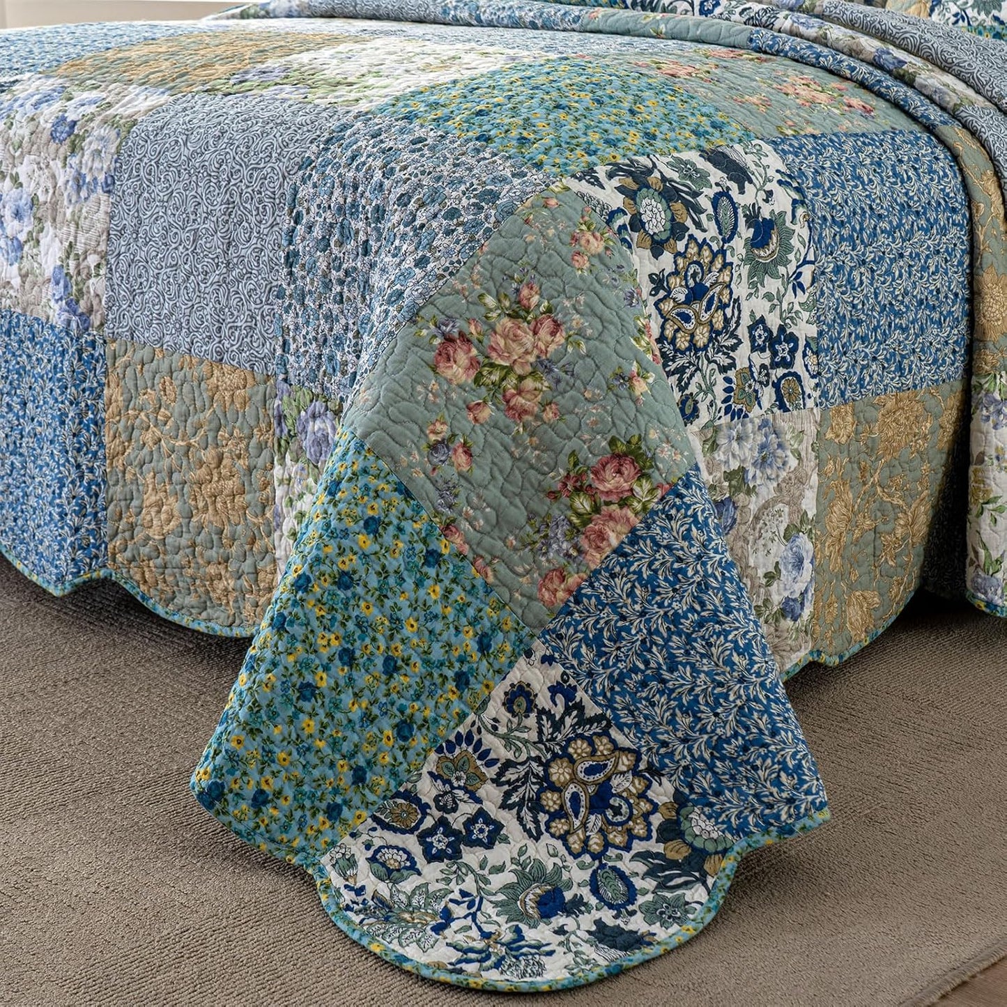 YAYIDAY Quilts Queen Size Patchwork Bedspread Set - 100% Cotton Reversible Breathable Floral Quilted Quilt with Pillow Shams Fit All Season