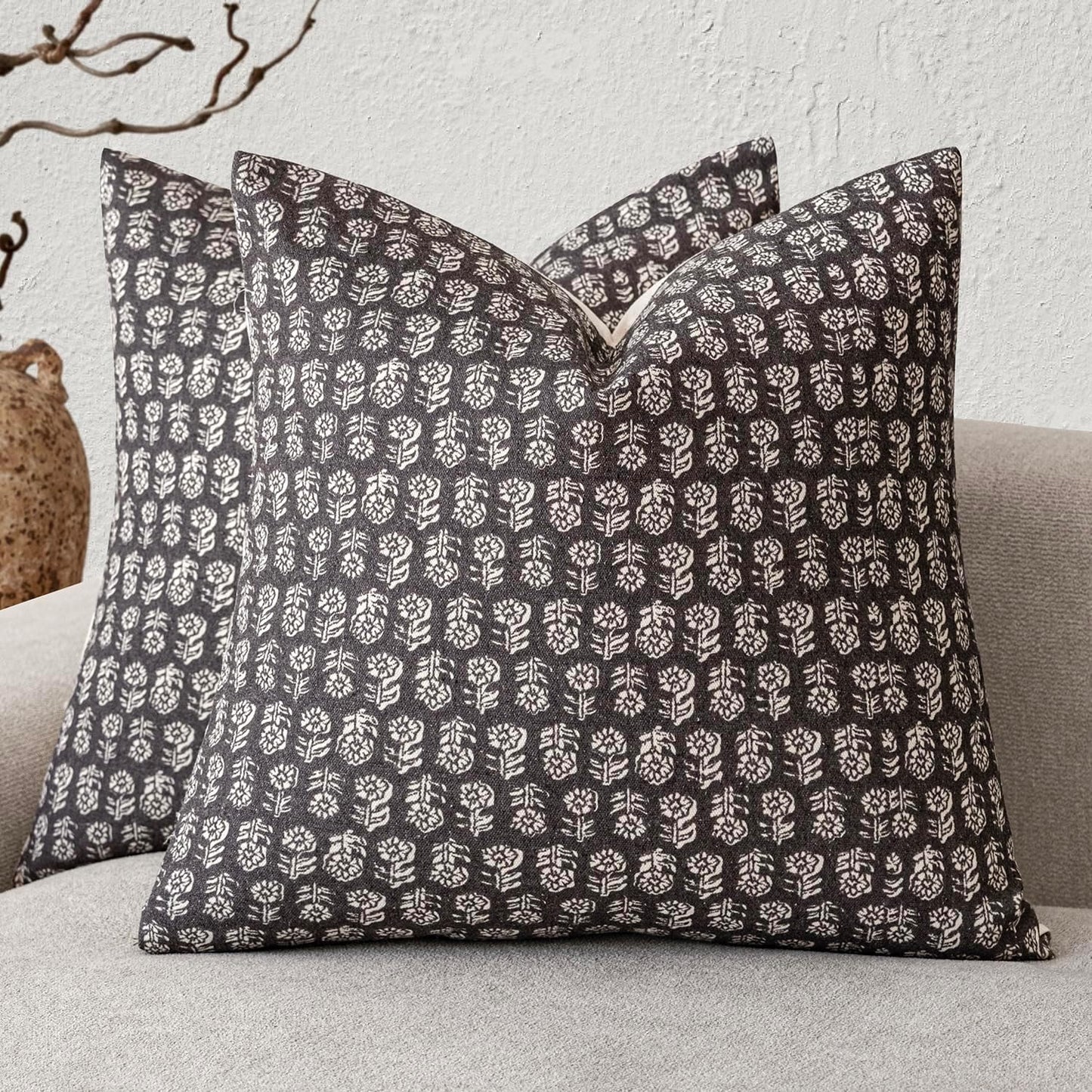 Foindtower Set of 2 Decorative Neutral Floral Print Throw Pillow Covers Vintage Accent Farmhouse Cushion Covers Boho Home Decor for Sofa Couch Chair Bedroom Living Room Outdoor,18×18 Inch,Black
