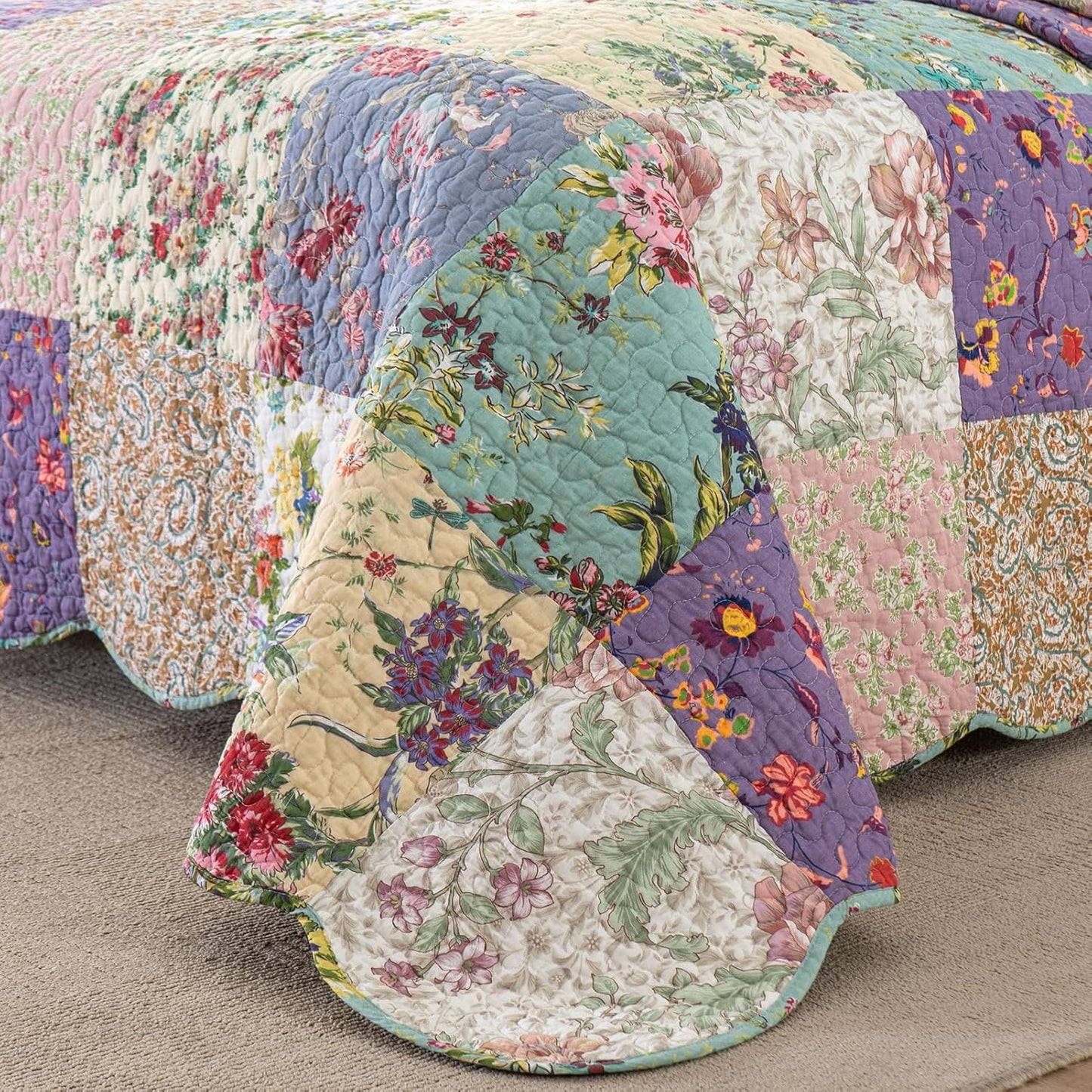 YAYIDAY Oversized Queen Quilt Set Patchwork Bedspread (110x118 Inch) - 100% Cotton Reversible Breathable Floral Quilted Coverlet with Pillow Shams Fit All Season