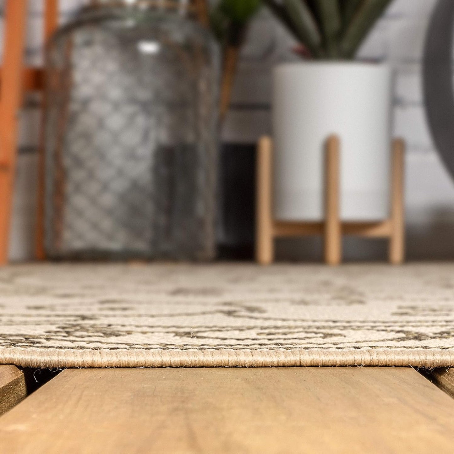 JONATHAN Y Vintage Filigree Indoor Outdoor Square Area Rug 4X4 Beige/Brown, Charleston Textured Weave for Backyard, Patio, Porch, Easy-Cleaning, High Traffic, Pet-Friendly, Non-Shedding (SMB106A-4SQ)