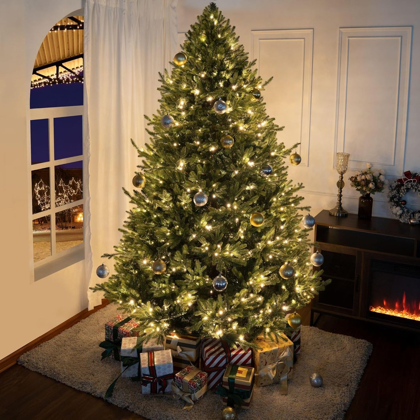 Naomi Home 7.5ft Traditional Christmas Tree with Lights Realistic Classic Christmas Tree Prelit with 4130 Branch Tips 600 Warm Lights and Metal Stand Aritificial