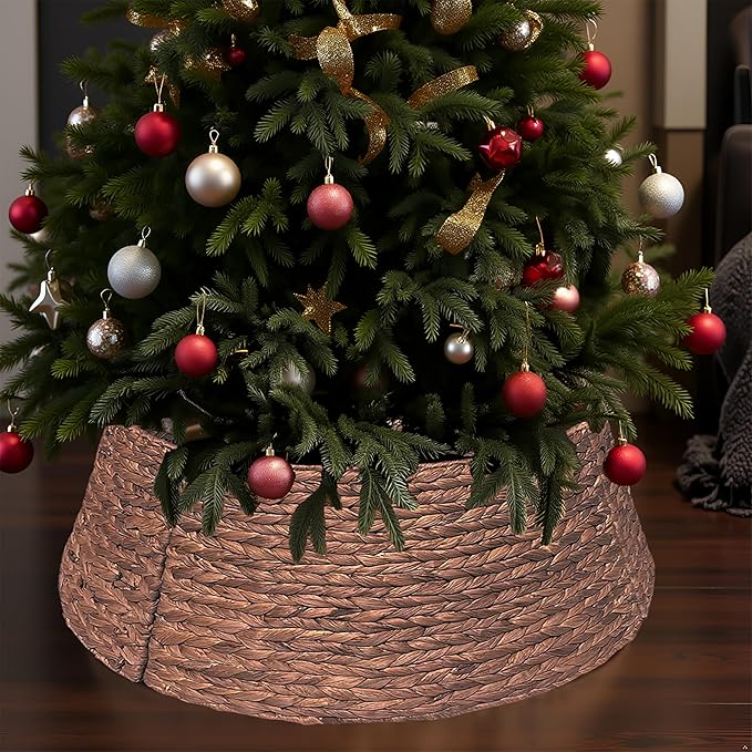 Handwoven Christmas Tree Collar – Natural Water Hyacinth Rattan Ring, Rustic Boho Holiday Decoration for Artificial Trees, Cozy Farmhouse Look (27 inch, Brown Wash)