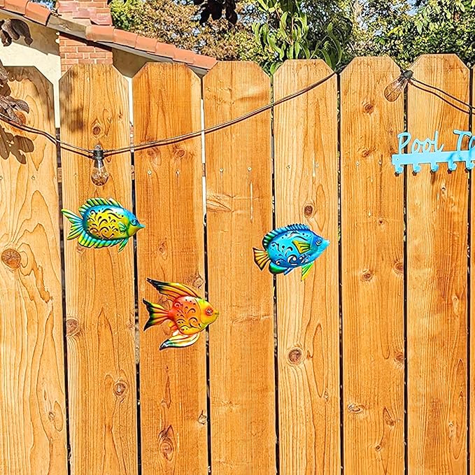 Weibefee Coastal Wall Decor, Ocean Sea Metal Fish Wall Christmas Decor, Hanging Wall Art Christmas Decorations Gift for Indoor Outdoor, Beach Nautical Tropical Fish Wall Sculpture for Pool Bathroom Bedroom Patio