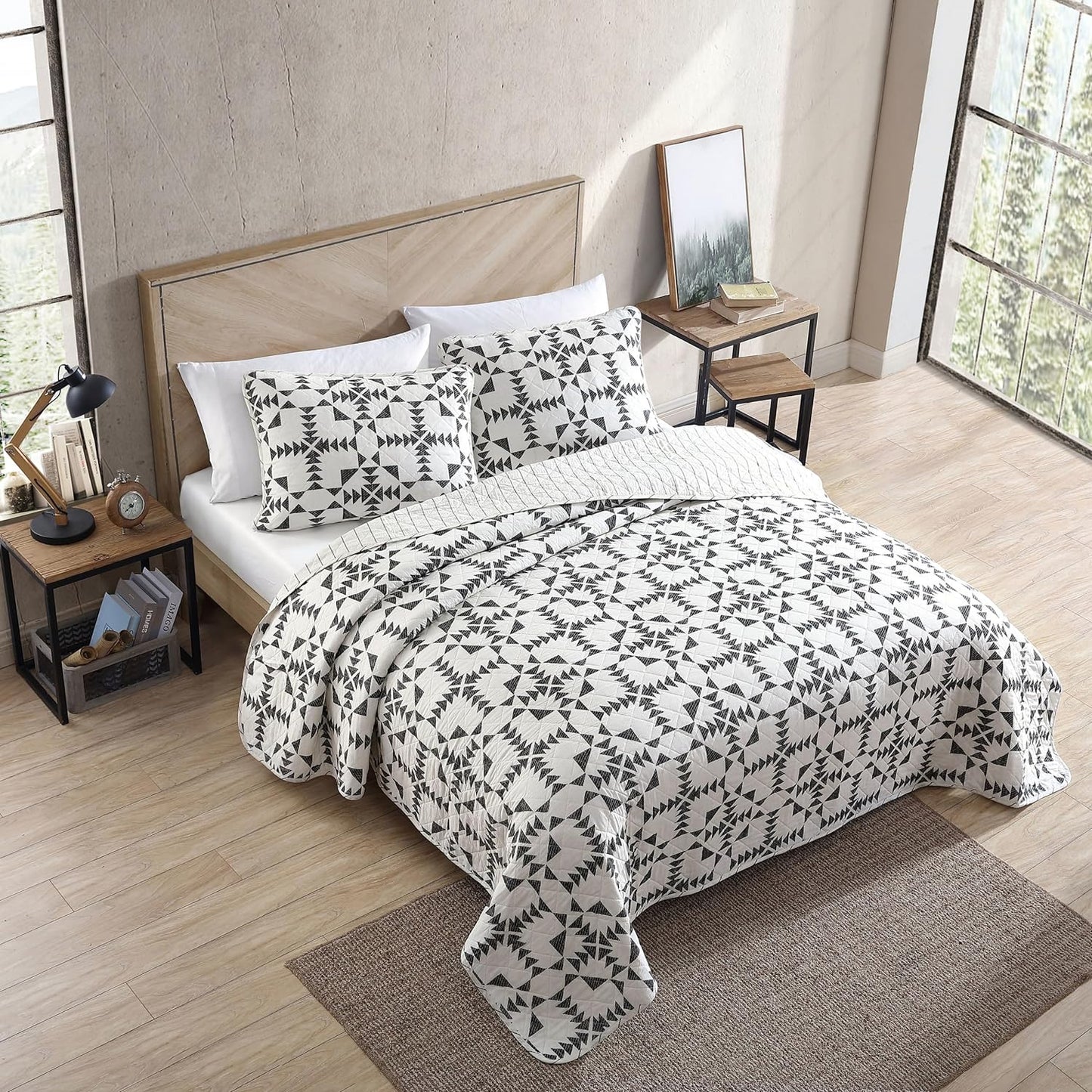 Eddie Bauer - Twin Quilt Set, Reversible Cotton Bedding with Matching Sham, Medium-Weight for Year Round Use, Dorm Essentials (Arrowhead Charcoal)